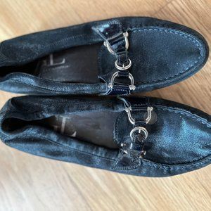 AGL Shiny Navy Flats 37.5